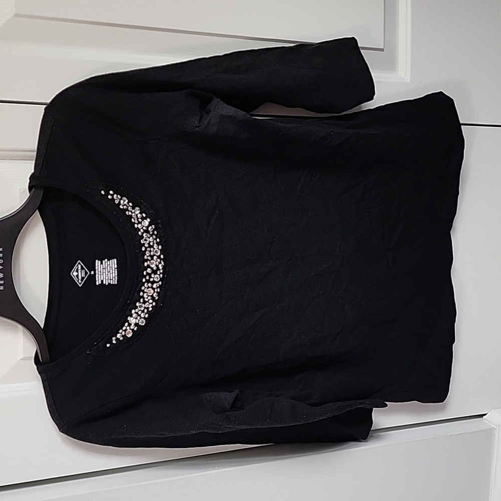 Black 3/4 sleeve shirt with decorative collar